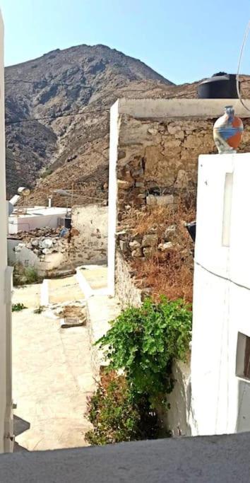 Στου Βάρδα, Χώρα, Σέριφοςアパートメント エクステリア 写真
